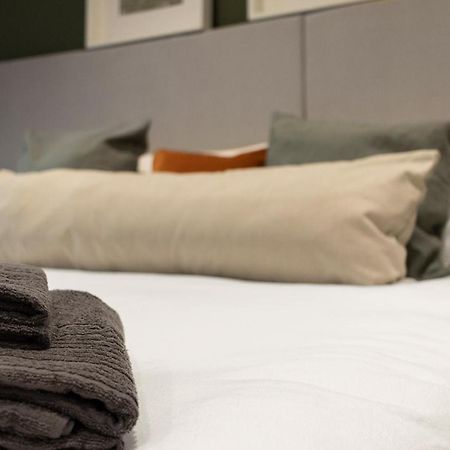 Luxe Courtyard Apartment For 4 Near Exeter City Centre Exteriér fotografie