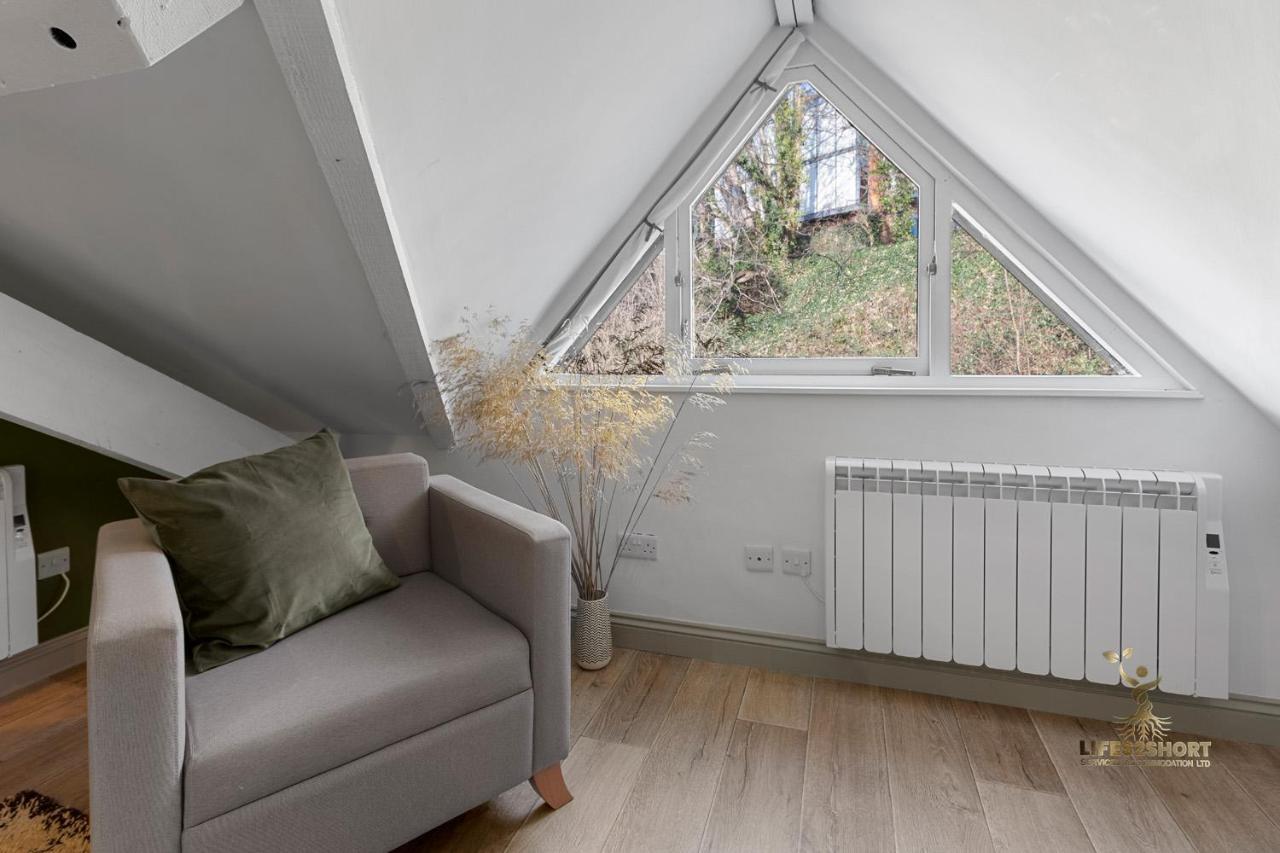 Luxe Courtyard Apartment For 4 Near Exeter City Centre Exteriér fotografie