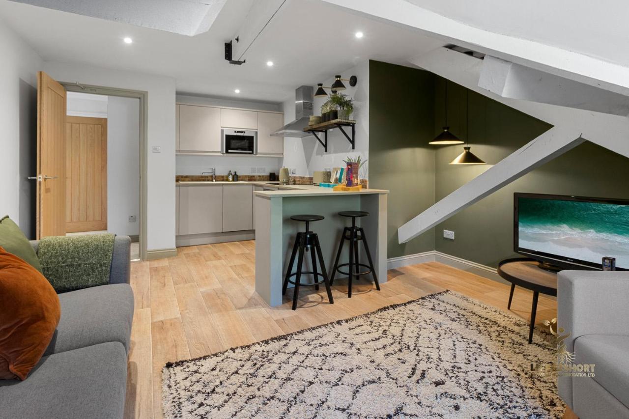 Luxe Courtyard Apartment For 4 Near Exeter City Centre Exteriér fotografie